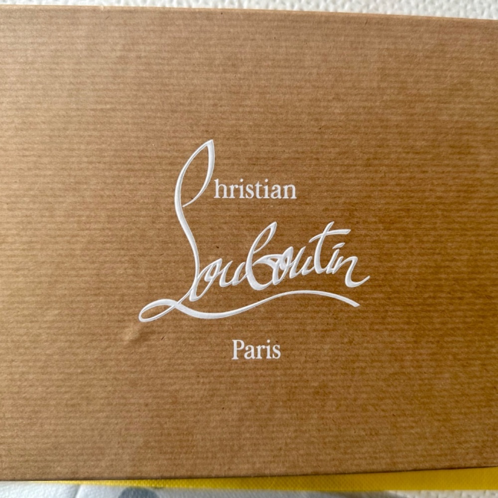 Wallet - Picture 2 of 13